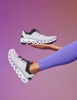 On Running Cloudflow 4 - Fade/Wisteria -Elevate Fitwear Sales Store 311023 TSE EDITORIAL 0310
