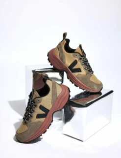 Veja Venturi Alveomesh - Dune Black 7 Veja Venturi Alveomesh - Dune Black -Elevate Fitwear Sales Store 311023 TSE EDITORIAL 0794 1