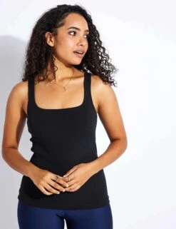 Ribbed Minimalist Tank - Black