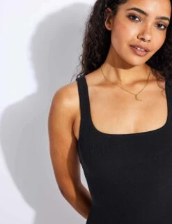 Ribbed Minimalist Tank - Black 9 Ribbed Minimalist Tank - Black -Elevate Fitwear Sales Store Alo Yoga CF RIBBED MINIMALIST TANK W9291R Black 0019