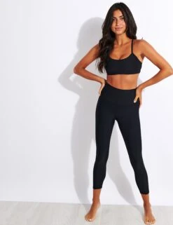 High Waisted Airlift Capri - Black -Elevate Fitwear Sales Store Alo Yoga HIGH WAIST AIRLIFT CAPRI W5630R BLACK 0005