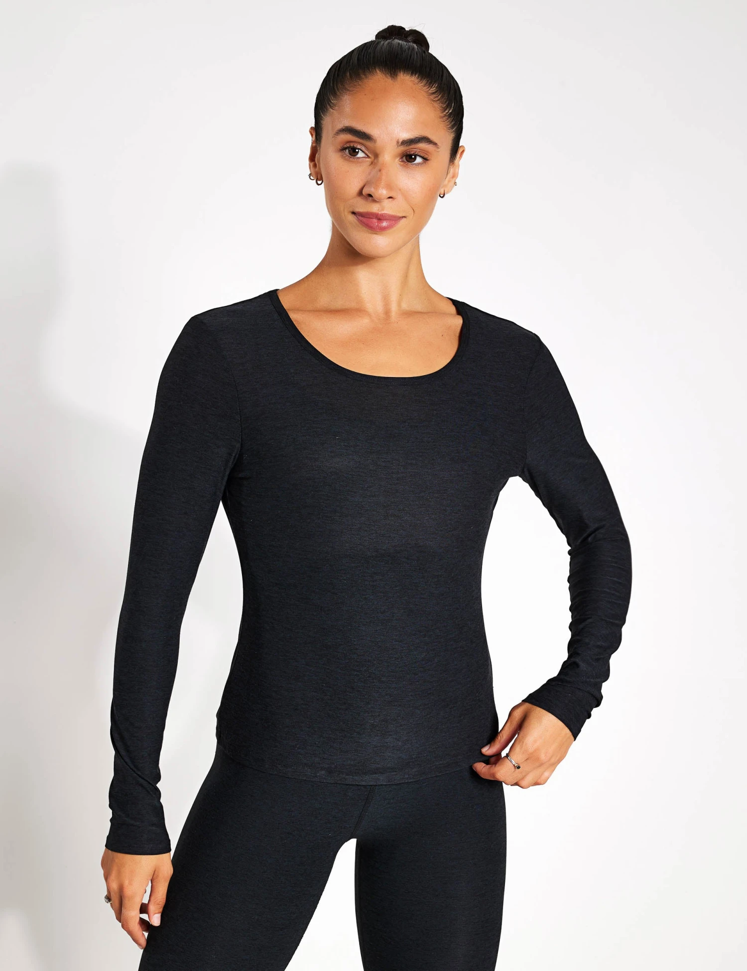 Beyond Yoga Featherweight In The Loop Pullover - Darkest Night 2 Beyond Yoga Featherweight In The Loop Pullover - Darkest Night - Image 2