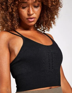 Born India Seamless Bra - Black -Elevate Fitwear Sales Store BORN India Seamless Bra O22SM18 B Black 0043