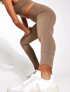 Born Saril Legging - Walnut 7 Born Saril Legging - Walnut -Elevate Fitwear Sales Store BORN Saril Perf Legging O22CS41 L W Walnut 0004