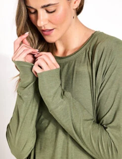 Beyond Yoga Featherweight Daydreamer Pullover - Moss Green Heather 6 Beyond Yoga Featherweight Daydreamer Pullover - Moss Green Heather -Elevate Fitwear Sales Store Beyond Yoga Featherweight Daydreamer Pullover LWSD7792 MGHM 0022