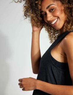 Beyond Yoga Featherweight Rebalanced Tank - Darkest Night -Elevate Fitwear Sales Store Beyond Yoga Featherweight ReBalance Tank LWSD4612 Darkest Night 0004