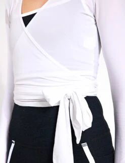 Beyond Yoga Featherweight Waist No Time Wrap Top - Cloud White 6 Beyond Yoga Featherweight Waist No Time Wrap Top - Cloud White -Elevate Fitwear Sales Store Beyond Yoga Featherweight Waist No Time Wrap Top LWSD7908 WHIS 0006