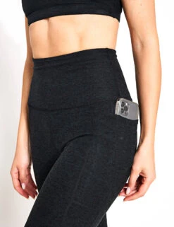 Beyond Yoga Spacedye Out Of Pocket High Waisted Capri Legging - Darkest Night -Elevate Fitwear Sales Store Beyond Yoga Spacedye Out Of Pocket High Waisted Capri Legging SD3511BLAS 0004