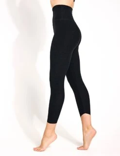 Beyond Yoga Spacedye Walk And Talk High Waisted Capri Legging - Darkest Night -Elevate Fitwear Sales Store Beyond Yoga Spacedye Walk and Talk High Waisted Capri Legging DIL353 0008