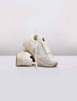 Veja Condor 2 - Alveomesh White/Pierre -Elevate Fitwear Sales Store Condor 2 Alveomesh White Pierre1A2A9087