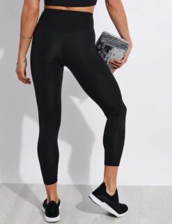 FLOAT High Waisted 7/8 Legging - Black 7 FLOAT High Waisted 7/8 Legging - Black -Elevate Fitwear Sales Store Girlfriend Collective GC FLOAT SEAML HIGH RISE LEGGING 7 8 4022 JB BLACK 0002
