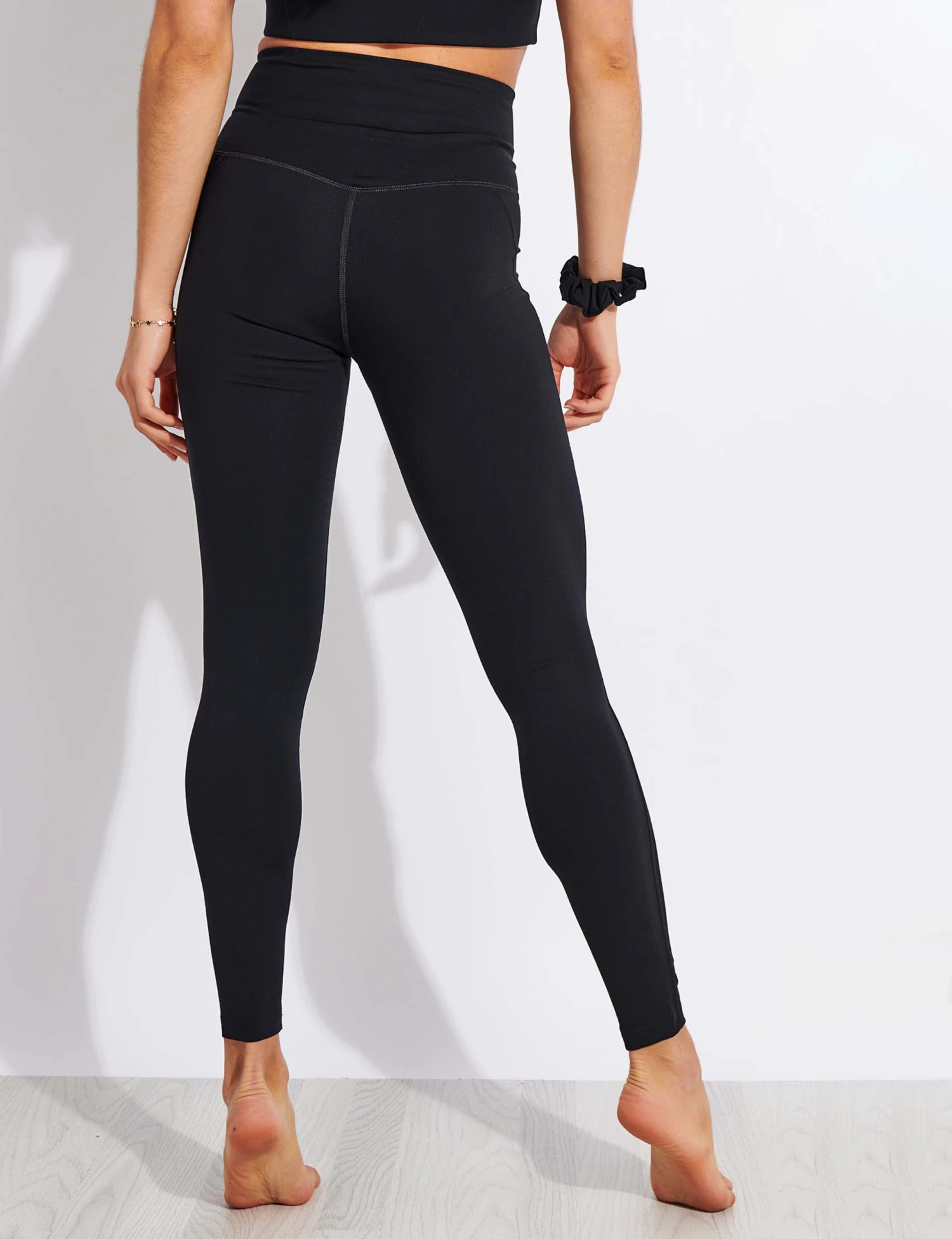 Compressive High Waisted Legging - Black 2 Compressive High Waisted Legging - Black - Image 2