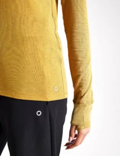 Merinotec Crew Neck Walking Top - Dark Ochre 7 Merinotec Crew Neck Walking Top - Dark Ochre -Elevate Fitwear Sales Store Goodmove MERINOTEC ROUND NECK HIKE TOP 5939 DO DARK OCHRE 0016