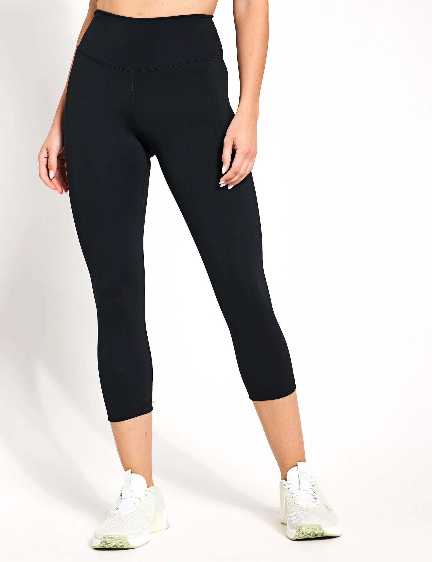 Nike One High Waisted Crop Leggings - Black 2 Nike One High Waisted Crop Leggings - Black - Image 2