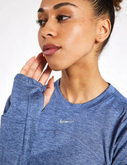 Nike Dri-FIT Swift Element UV Crew Neck Top - Ashen Slate/Reflective Silver 9 Nike Dri-FIT Swift Element UV Crew Neck Top - Ashen Slate/Reflective Silver -Elevate Fitwear Sales Store Nike nike dri fit swift element UV crew neck top ashen slate fp4297 493 0026