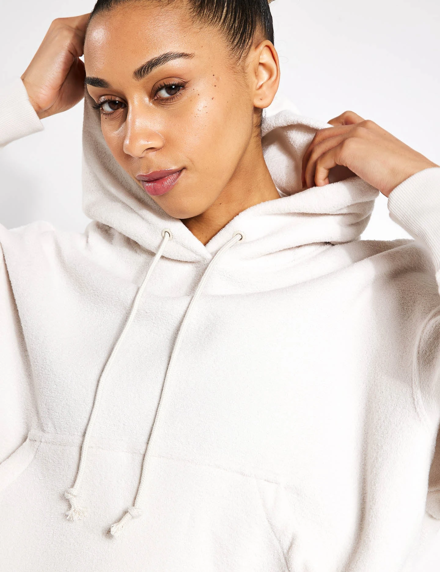 Nike Sportswear Phoenix Plush Oversized Fleece Hoodie - Light Orewood Brown/Sail 4 Nike Sportswear Phoenix Plush Oversized Fleece Hoodie - Light Orewood Brown/Sail - Image 4