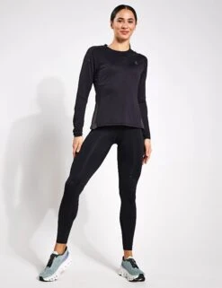 On Running Core Long-T - Black -Elevate Fitwear Sales Store ON Core Long T Black 1WE10920553 0010
