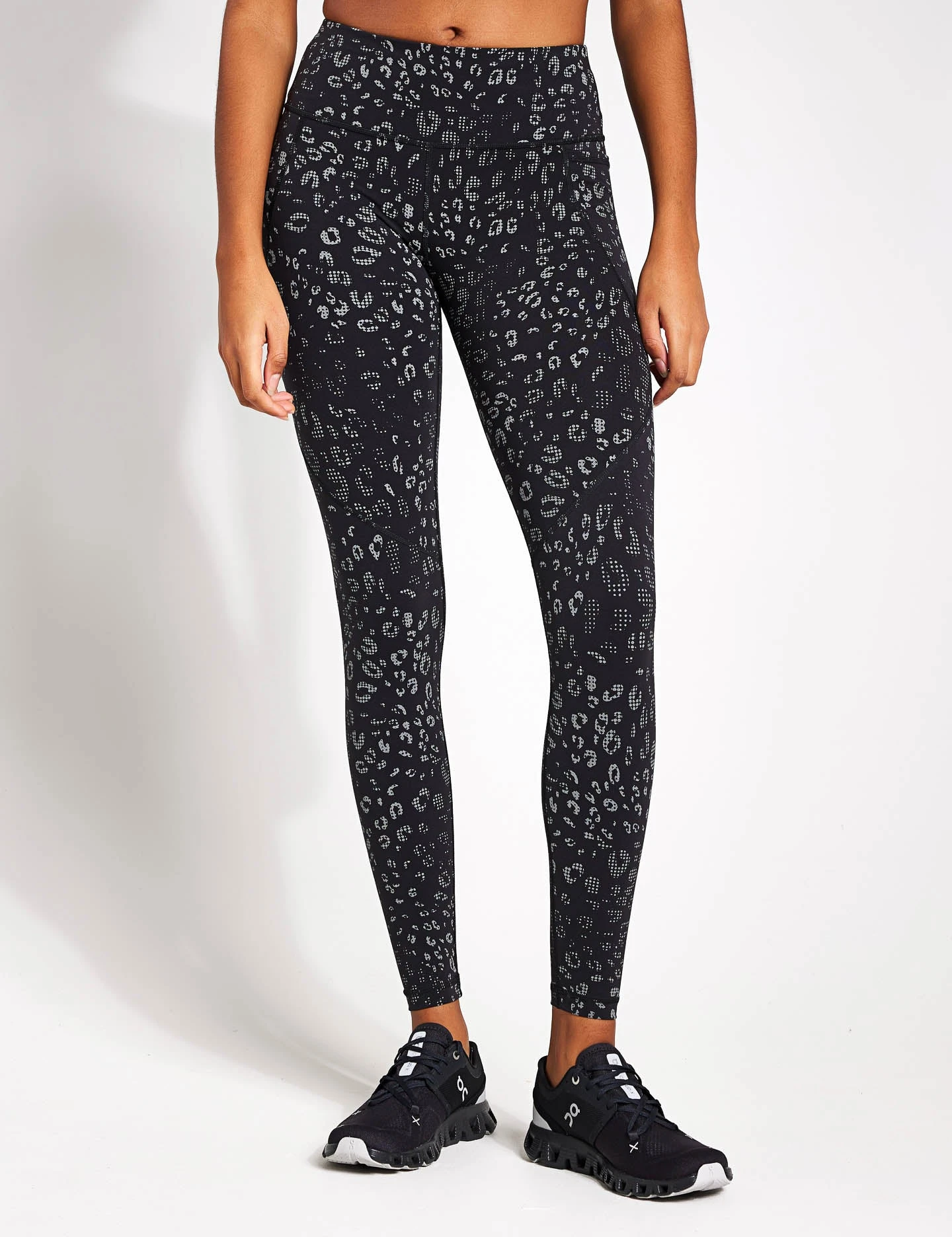 Sweaty Betty Power Gym Leggings - Black Reflective Leopard Print 5 Sweaty Betty Power Gym Leggings - Black Reflective Leopard Print - Image 5