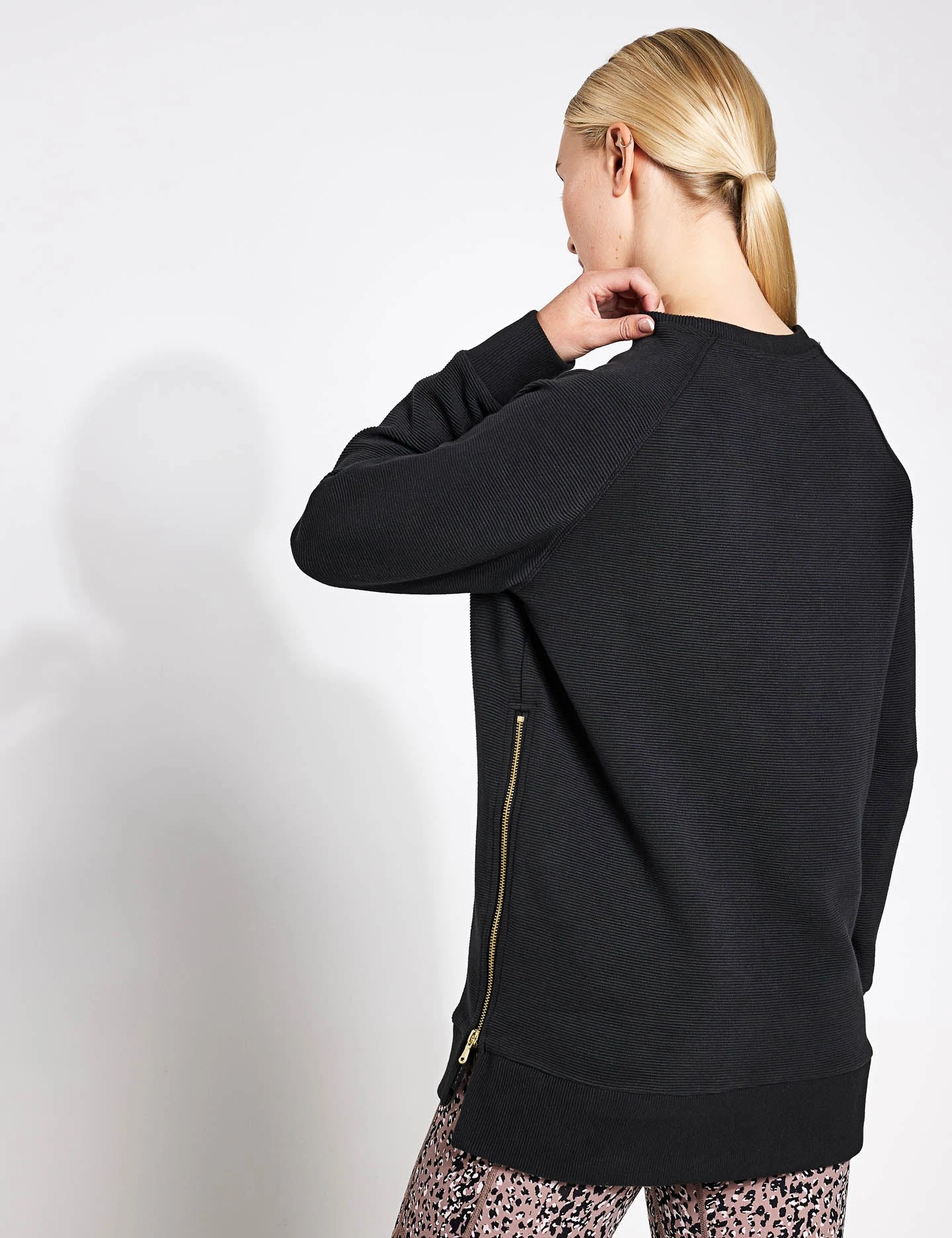 Varley Manning Sweat - Black 2 Varley Manning Sweat - Black - Image 2