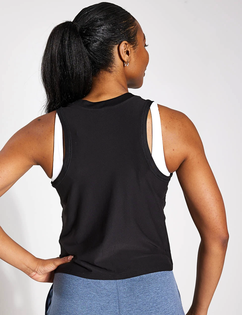 Vuori Energy Top - Black 2 Vuori Energy Top - Black - Image 2