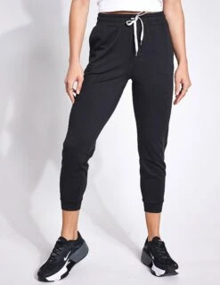 Vuori Performance Jogger - Black Heather 11 Vuori Performance Jogger - Black Heather -Elevate Fitwear Sales Store VUORI PERFORMANCE JOGGER VW303 HBK BLACK HEATHER 0002