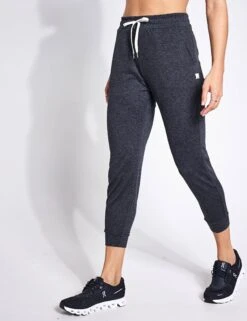 Vuori Performance Jogger - Charcoal Heather