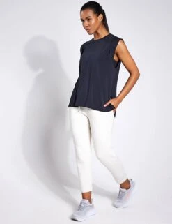 Varley Calgary Boxy Tank - Black -Elevate Fitwear Sales Store Varley CALGARY BOXY TANK VAR01444 Black 0009