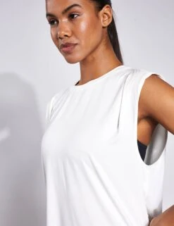 Varley Calgary Boxy Tank - Cloud Dancer -Elevate Fitwear Sales Store Varley CALGARY BOXY TANK VAR01444 Cloud Dancer 0020