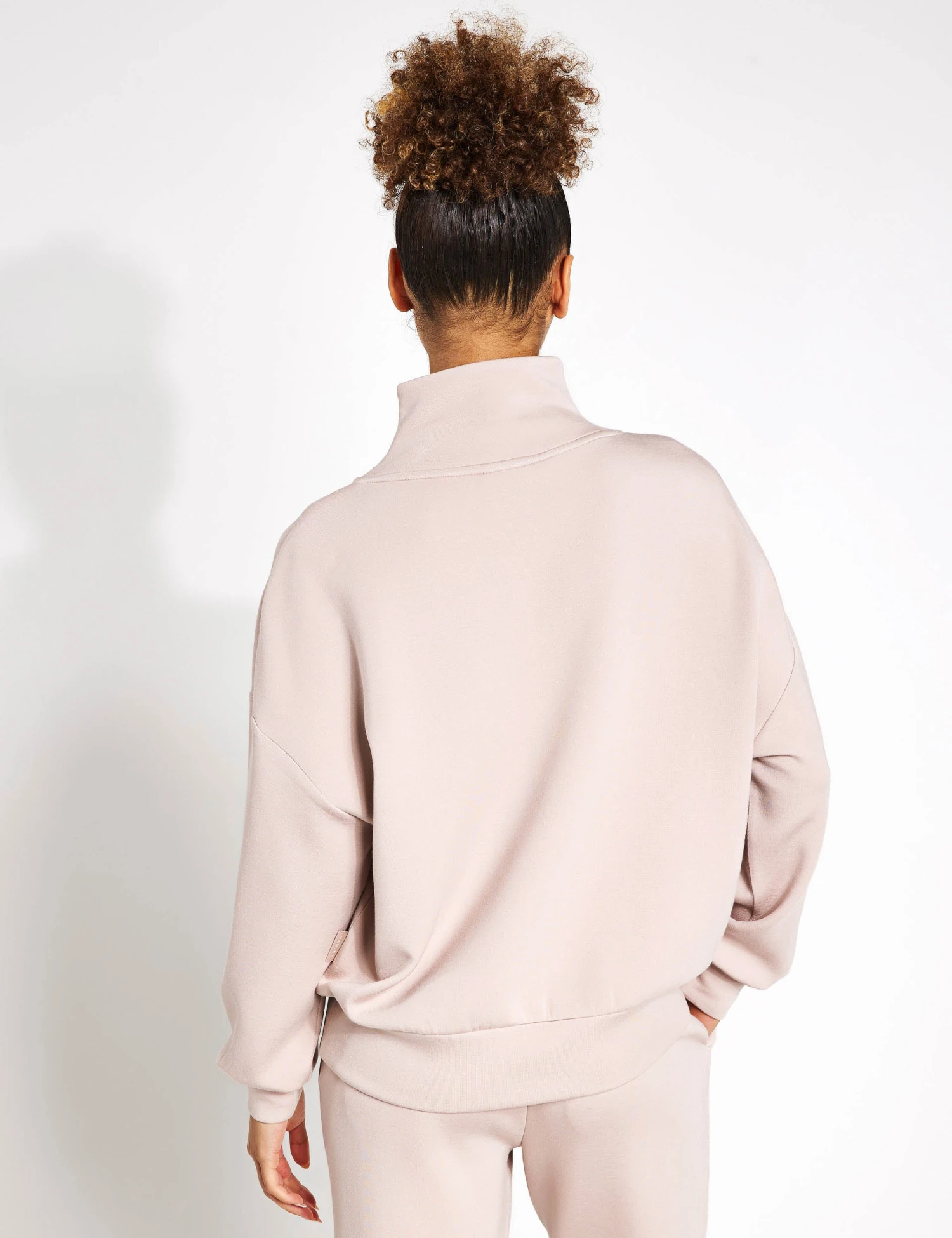 Varley Hawley Half-Zip Sweat - Mushroom 2 Varley Hawley Half-Zip Sweat - Mushroom - Image 2