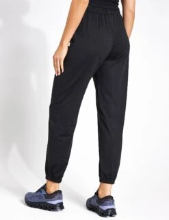 Elevate Fitwear Sales Store -Elevate Fitwear Sales Store Vuori Boyfriend Jogger VW457 HBK Black Heather 0003