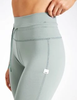 Vuori Daily Legging - Fern -Elevate Fitwear Sales Store Vuori Daily Legging VW323 FRN Fern 0004