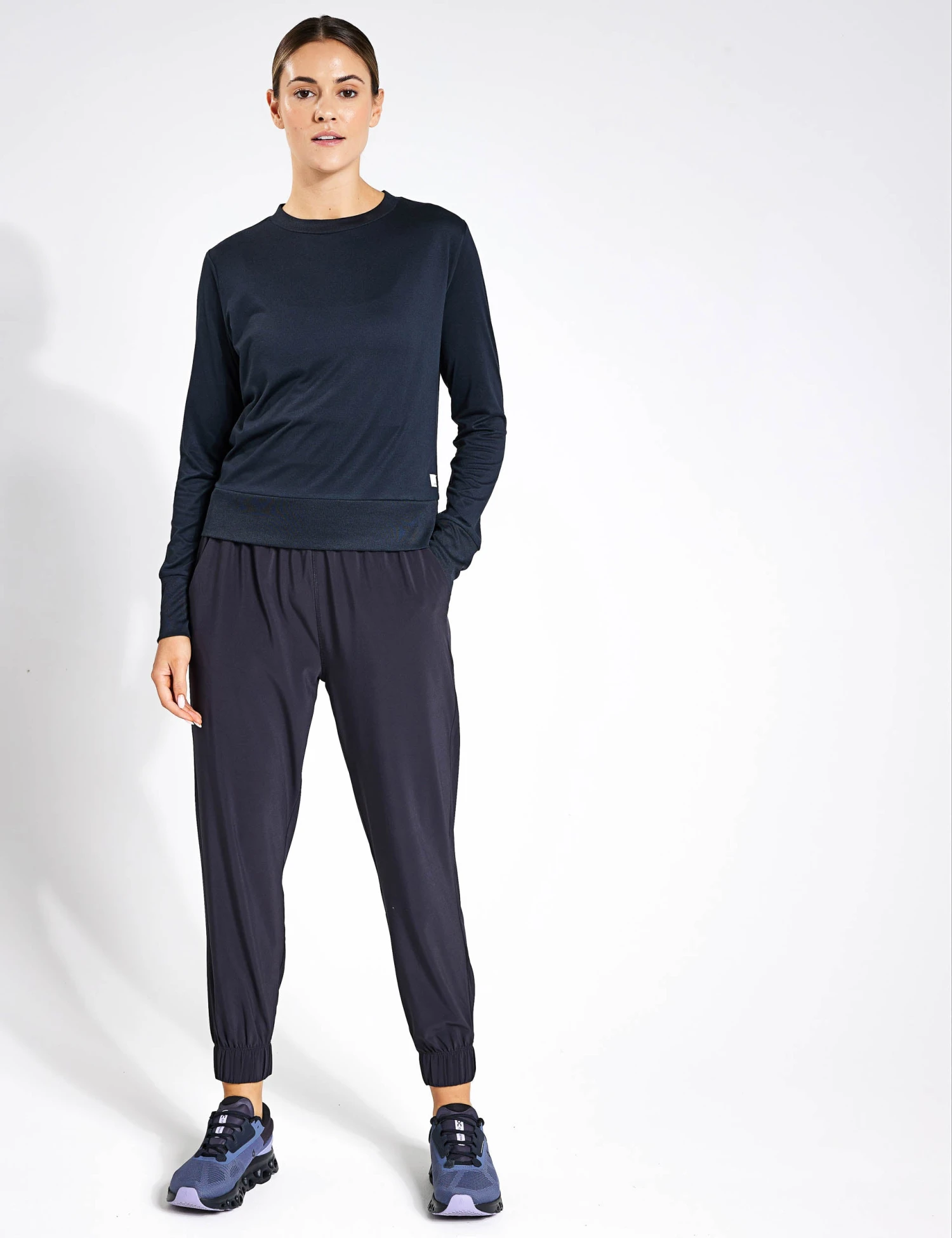 Vuori Villa Jogger - Black 4 Vuori Villa Jogger - Black - Image 4