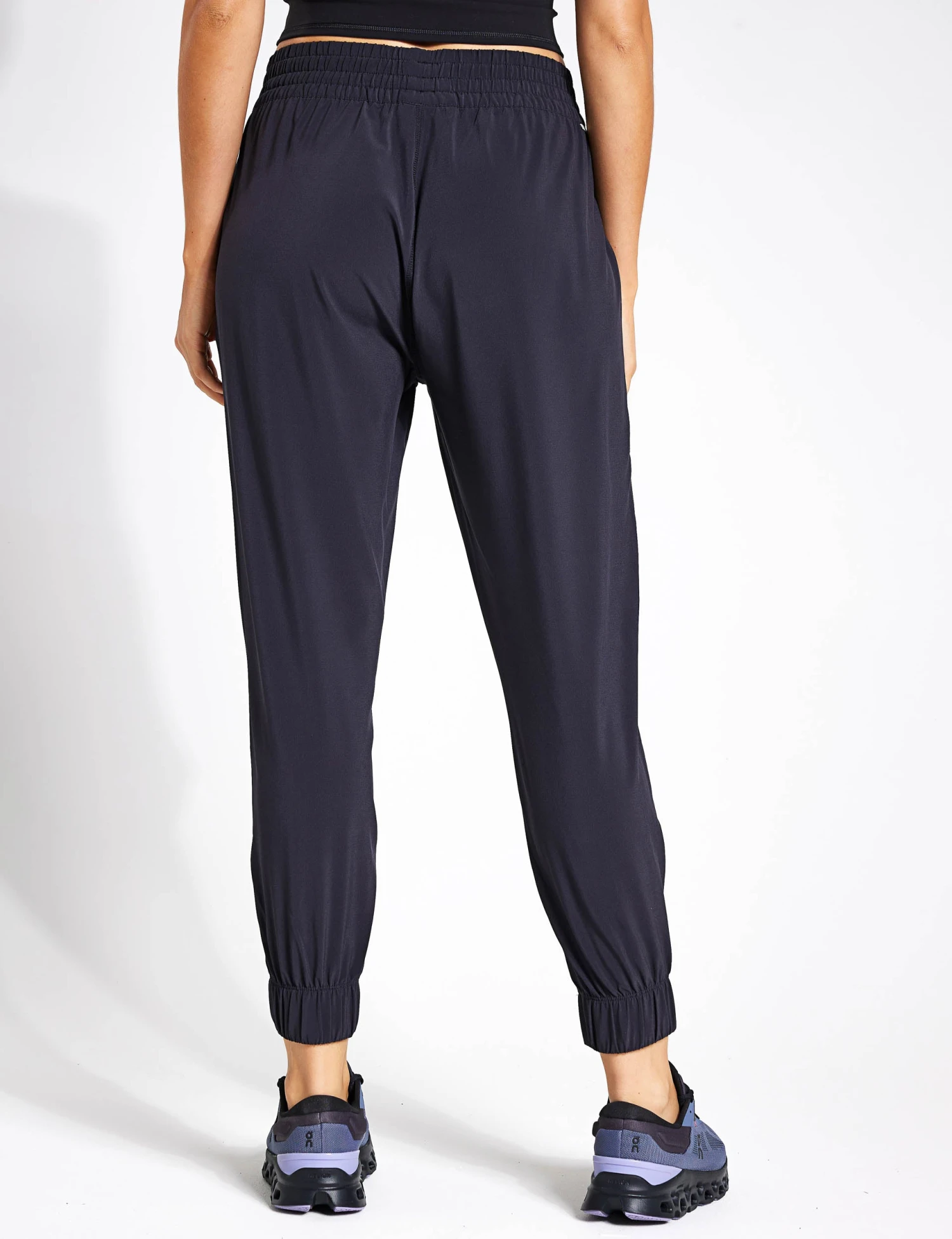 Vuori Villa Jogger - Black 2 Vuori Villa Jogger - Black - Image 2