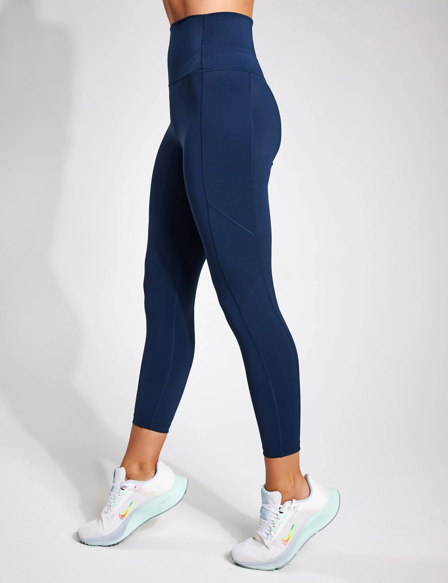 Kickstart Pocket 7/8 Legging - Navy 2 Kickstart Pocket 7/8 Legging - Navy - Image 2