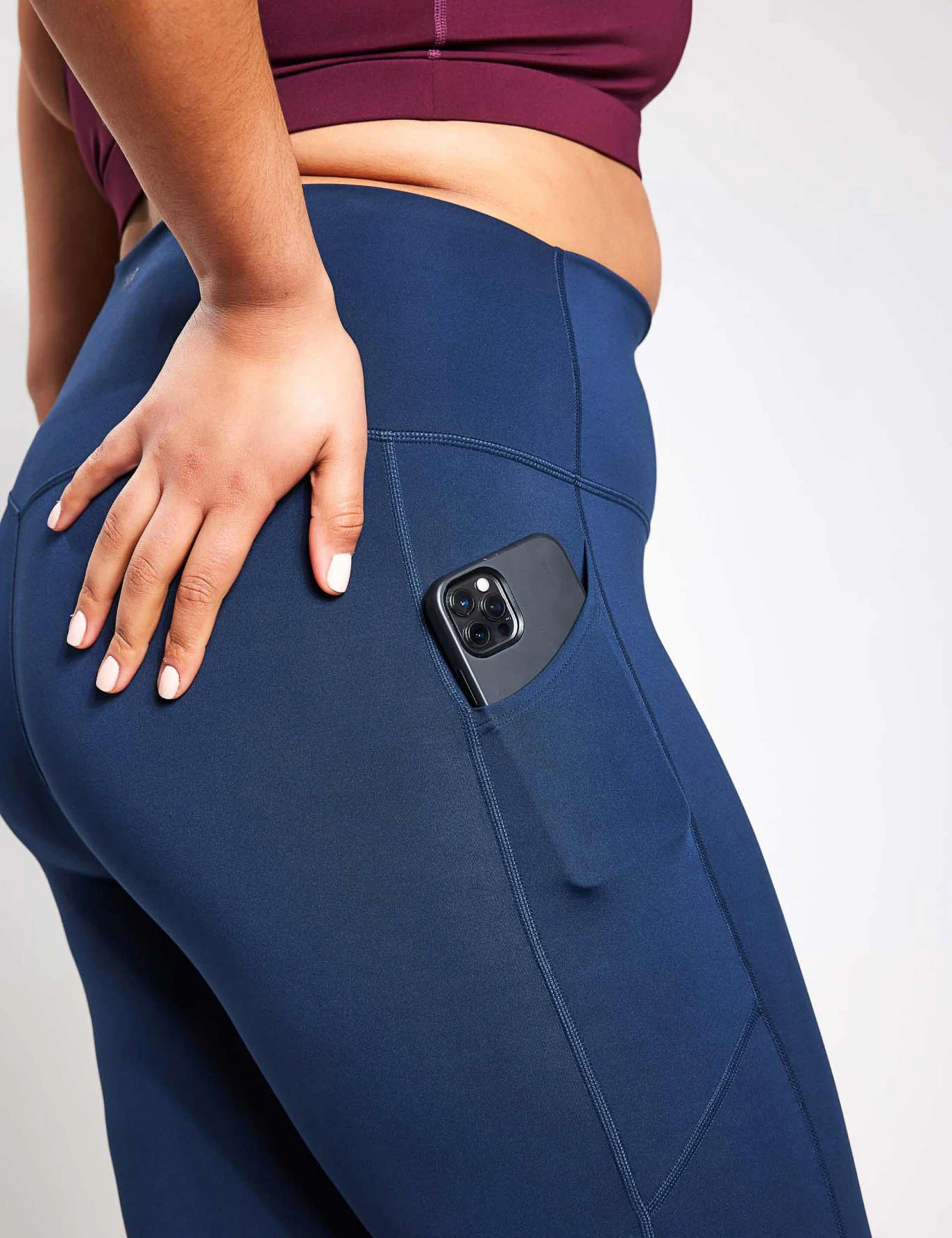 Kickstart Pocket 7/8 Legging - Navy 4 Kickstart Pocket 7/8 Legging - Navy - Image 4