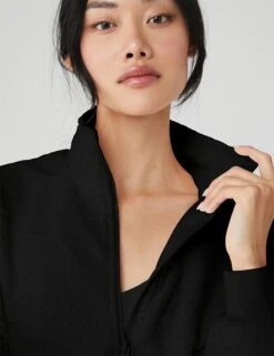 Micro Sherpa Solstice Coverup - Black -Elevate Fitwear Sales Store alo yoga micro sherpa solstice coverup black W3612R 2