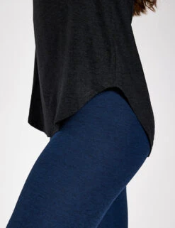 Beyond Yoga Featherweight On The Down Low Tee - Darkest Night 7 Beyond Yoga Featherweight On The Down Low Tee - Darkest Night -Elevate Fitwear Sales Store beyond yoga featherweight on the down low tee darkest night GIP523 0032