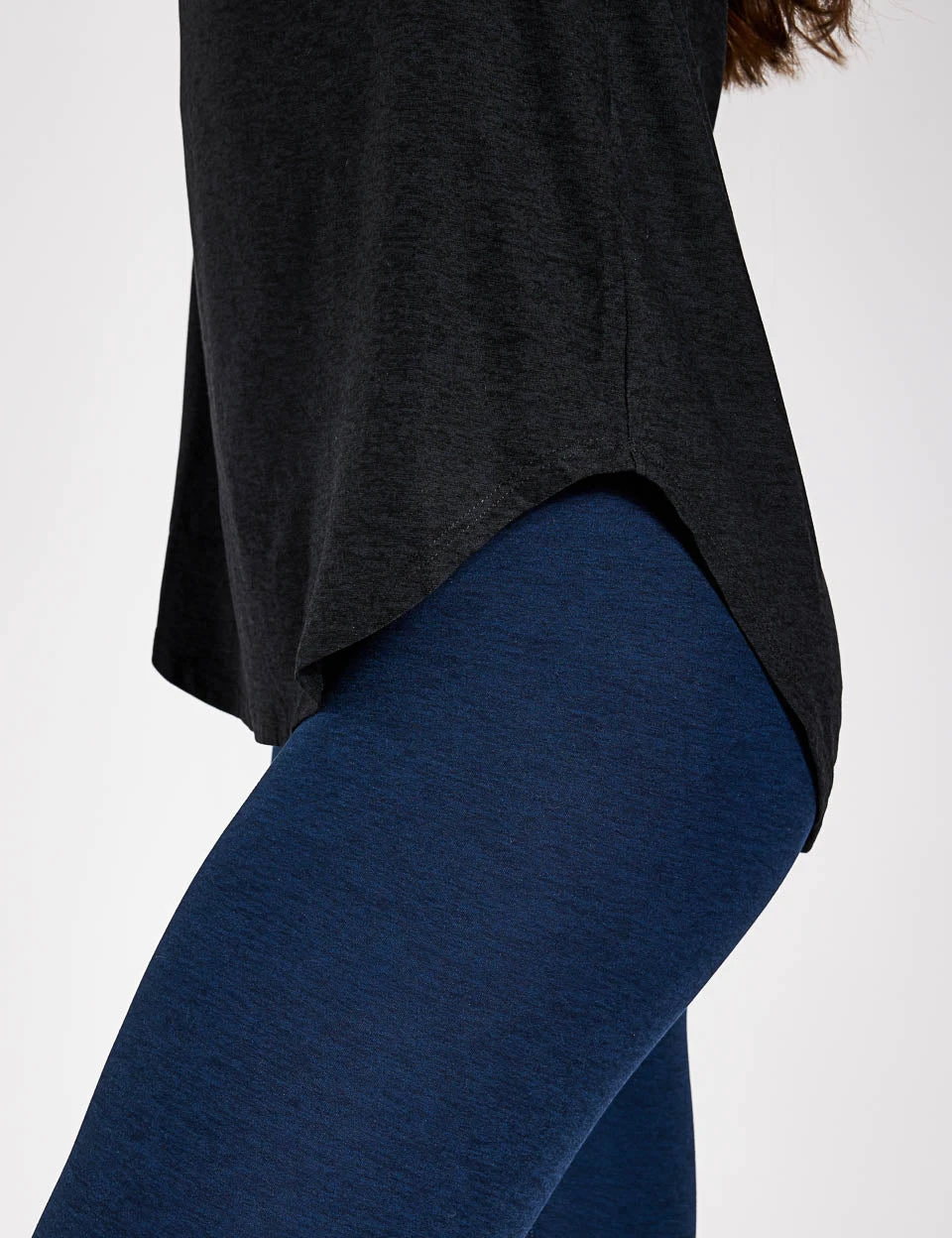 Beyond Yoga Featherweight On The Down Low Tee - Darkest Night 4 Beyond Yoga Featherweight On The Down Low Tee - Darkest Night - Image 4