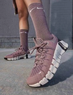 Nike Free Metcon 5 Shoes - Smokey Mauve/Platinum Violet/Light Bone/Velvet Brown -Elevate Fitwear Sales Store nike free metcon 5 shoes mauve violet bone brown dv3950 201 7