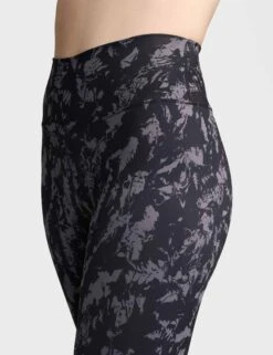 Nike One High Waisted 7/8 Printed Leggings - Black -Elevate Fitwear Sales Store nike one hw 7 8 printed leggings black fz3229 010 2