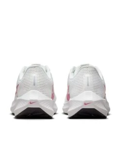 Nike Pegasus 40 Shoes - Summit White/Fireberry/Metallic Summit White 11 Nike Pegasus 40 Shoes - Summit White/Fireberry/Metallic Summit White -Elevate Fitwear Sales Store nike pegasus 40 shoes white fireberry fv0984 100 5