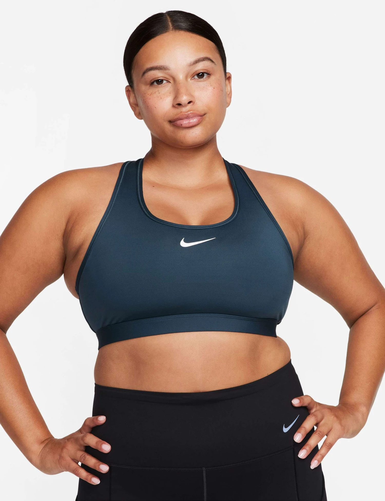 Nike Swoosh Medium Support Bra - Deep Jungle/White 1 Nike Swoosh Medium Support Bra - Deep Jungle/White