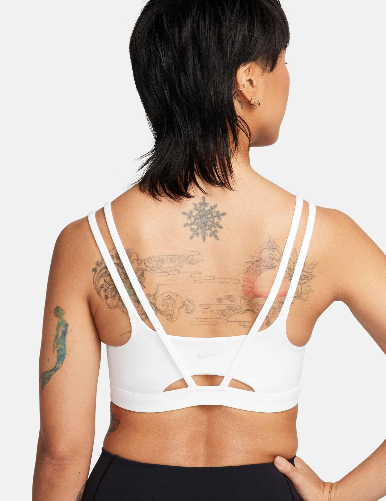 Nike Zenvy Strappy Sports Bra - White 2 Nike Zenvy Strappy Sports Bra - White - Image 2