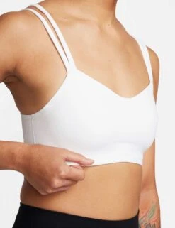Nike Zenvy Strappy Sports Bra - White 7 Nike Zenvy Strappy Sports Bra - White -Elevate Fitwear Sales Store nike zenvy strappy sports bra white do6608 100 4