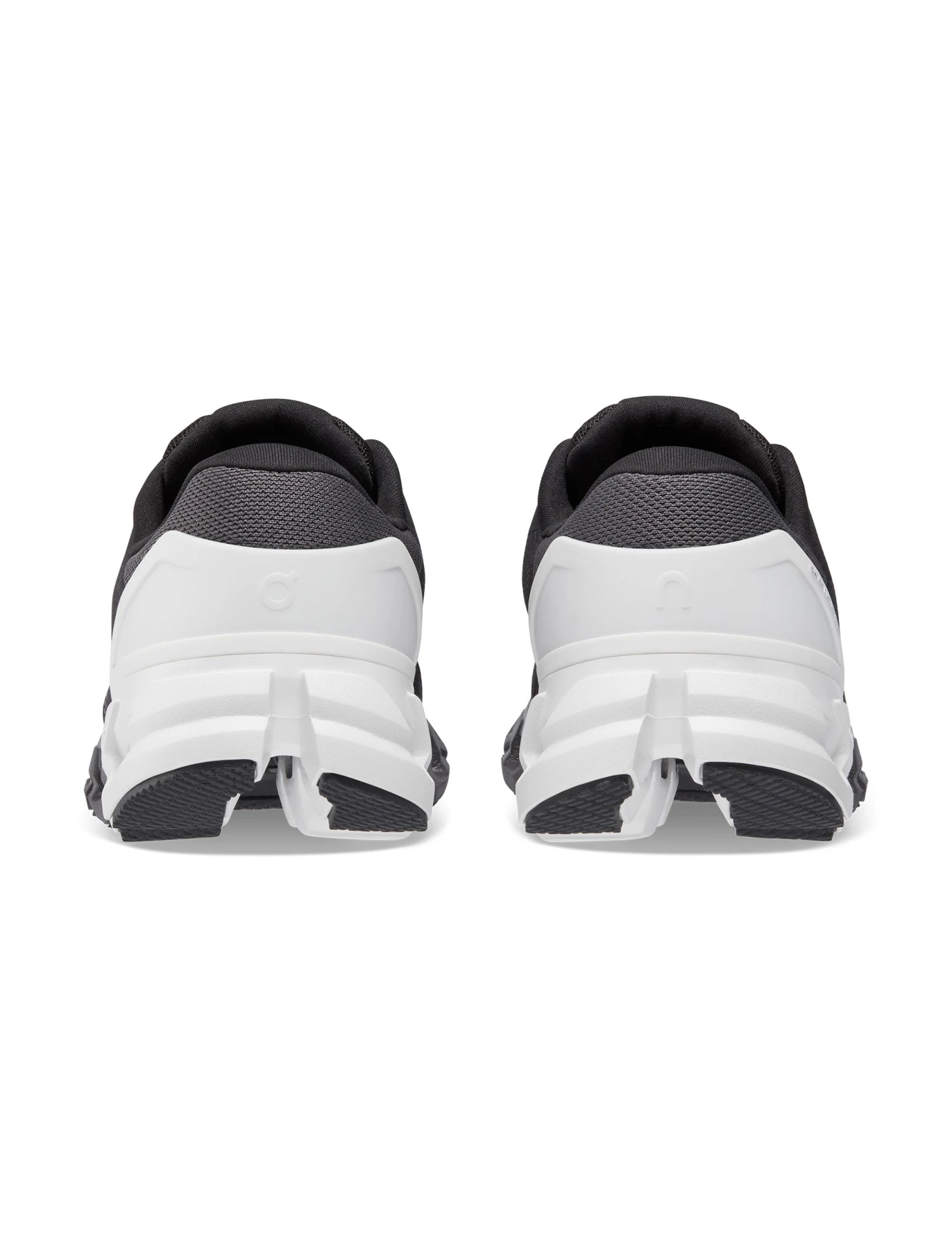 On Running Cloudflyer 4 - Black/White 6 On Running Cloudflyer 4 - Black/White - Image 6