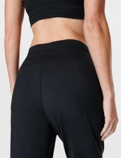Sweaty Betty Gaia Yoga Pants - Black 11 Sweaty Betty Gaia Yoga Pants - Black -Elevate Fitwear Sales Store sweaty betty gaia yoga pants black sb9555 3