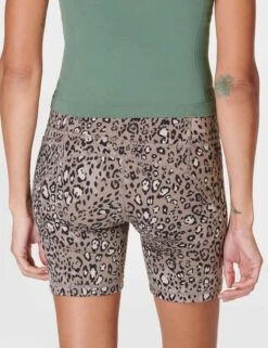Sweaty Betty Power 6" Cycling Shorts - Brown Luxe Leopard Print -Elevate Fitwear Sales Store sweaty betty power 6in cycling shorts brown luxe leopard print sb4822p 8