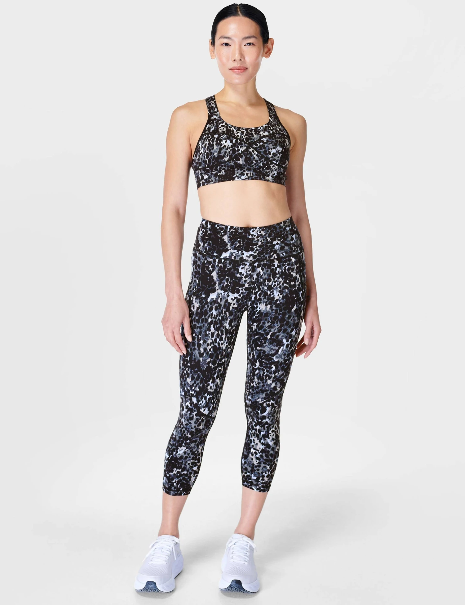 Sweaty Betty Power Cropped Gym Leggings - Grey Dapple Print 7 Sweaty Betty Power Cropped Gym Leggings - Grey Dapple Print - Image 7