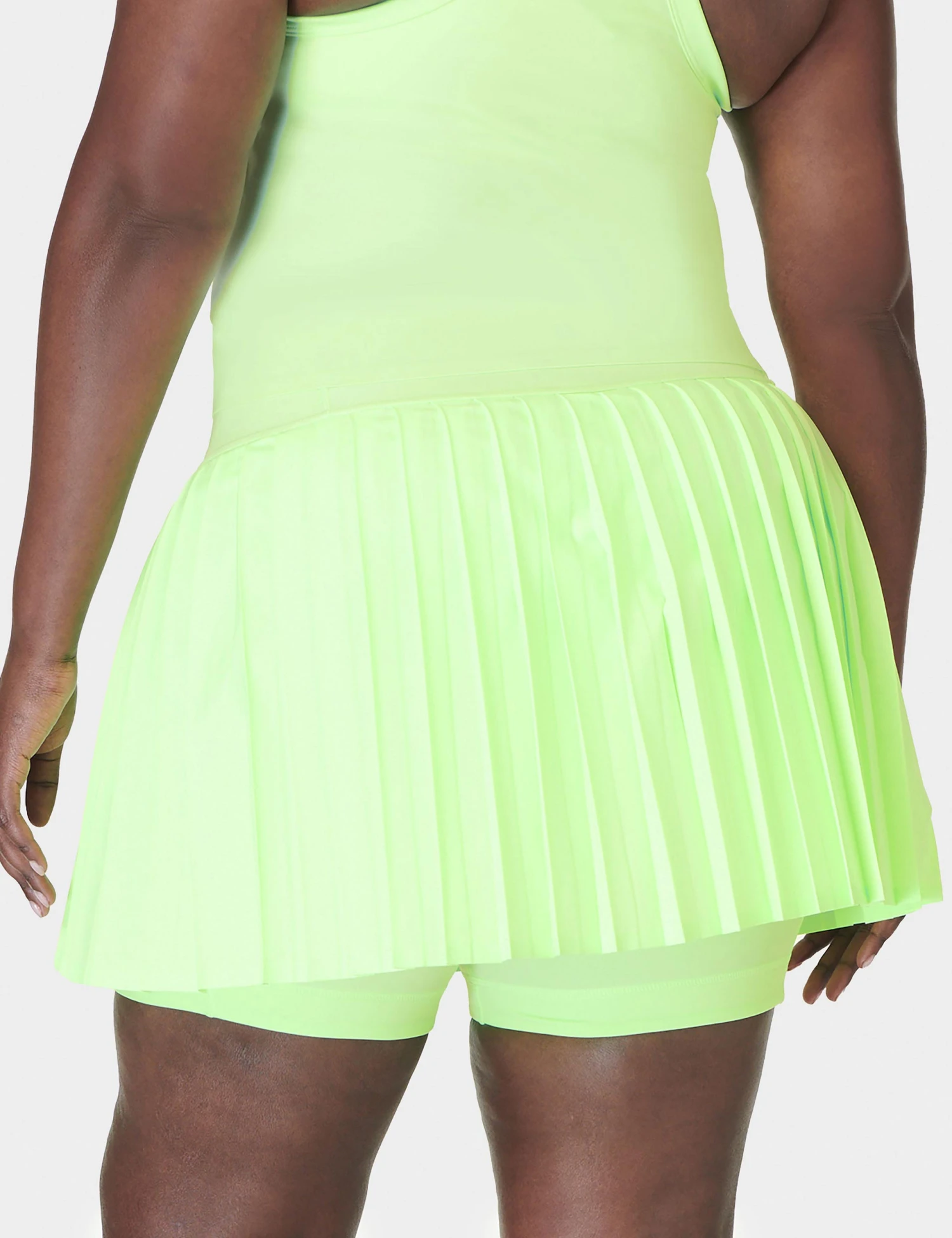 Sweaty Betty Power Match Point Pleat Tennis Skort - Matcha Green 2 Sweaty Betty Power Match Point Pleat Tennis Skort - Matcha Green - Image 2