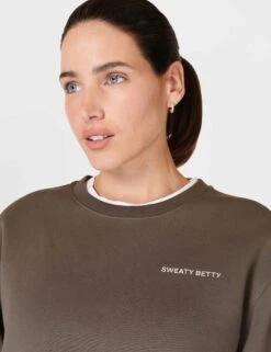 Sweaty Betty Powerhouse Sweatshirt - Dark Timber Brown -Elevate Fitwear Sales Store sweaty betty powerhouse sweatshirt dark timber brown sb9825 5